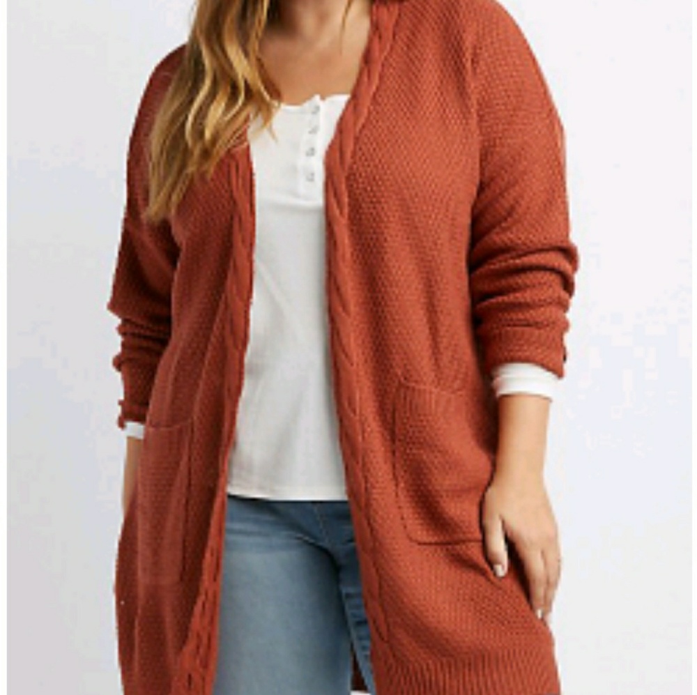 Knit cardigan with pockets
